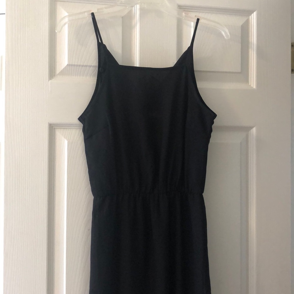 Partial slit maxi